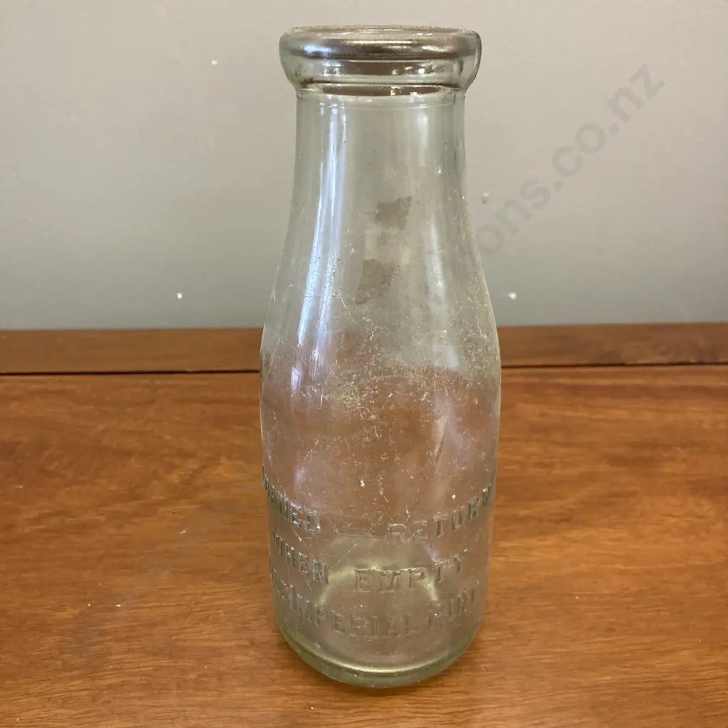 Ambury's Limited Milk Vendors Auckland 1 Pint Bottle With Cap, 1950s. H21cm Image 1++